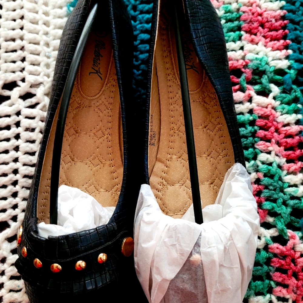 Women's shoes